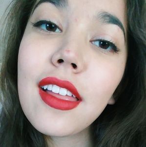 Meet your Posher, Jade